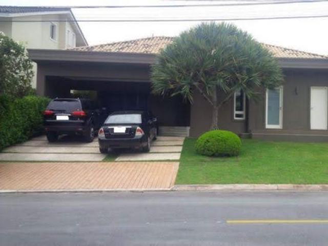 #35 - Casa para Venda em Santana de Parnaíba - SP - 1